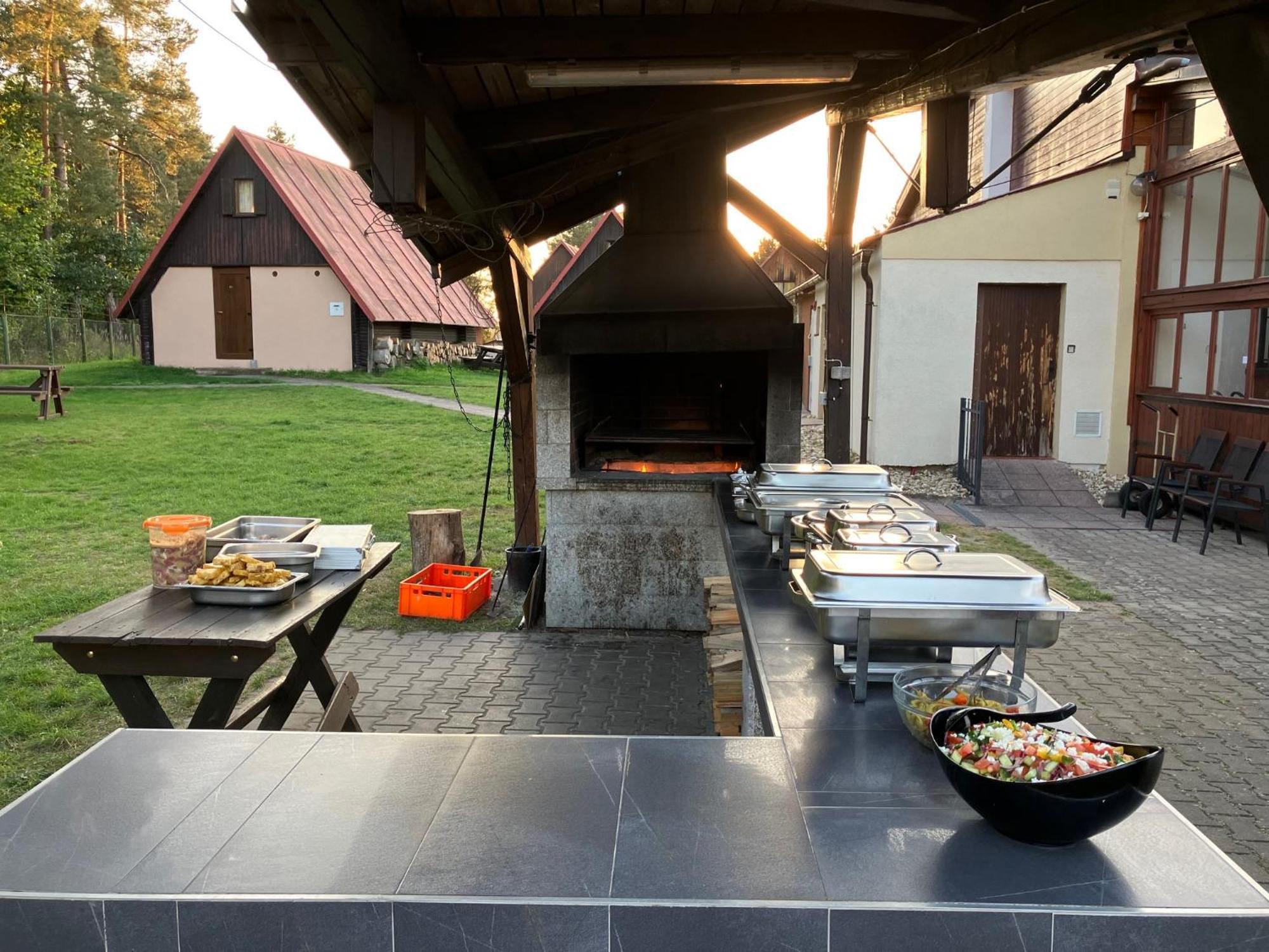 Raj Sportovni A Rekreacni Resort Branzez Kněžmost 외부 사진
