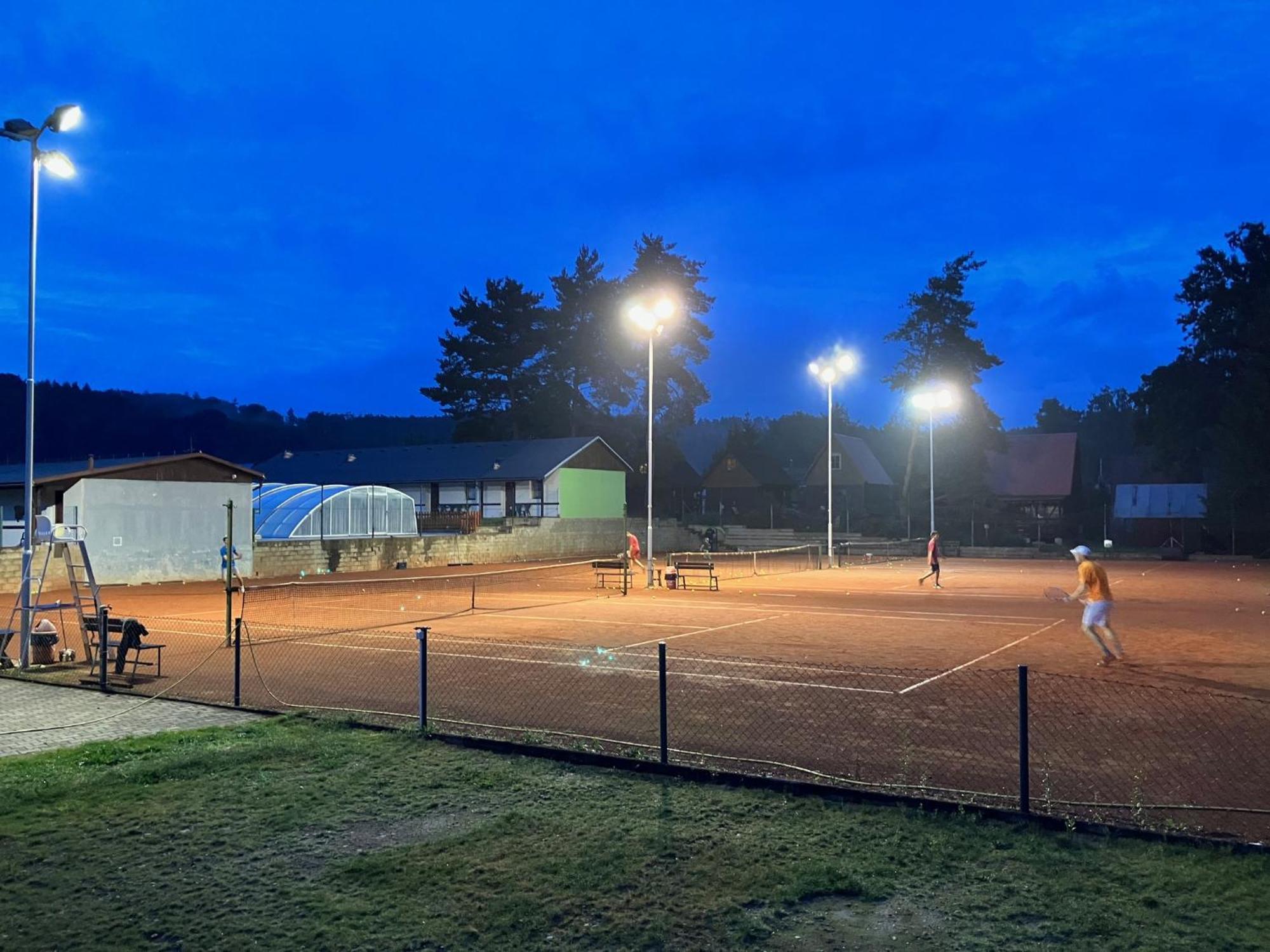 Raj Sportovni A Rekreacni Resort Branzez Kněžmost 외부 사진
