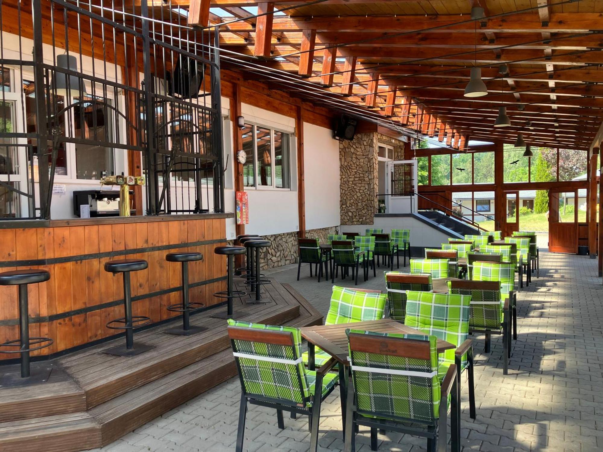 Raj Sportovni A Rekreacni Resort Branzez Kněžmost 외부 사진