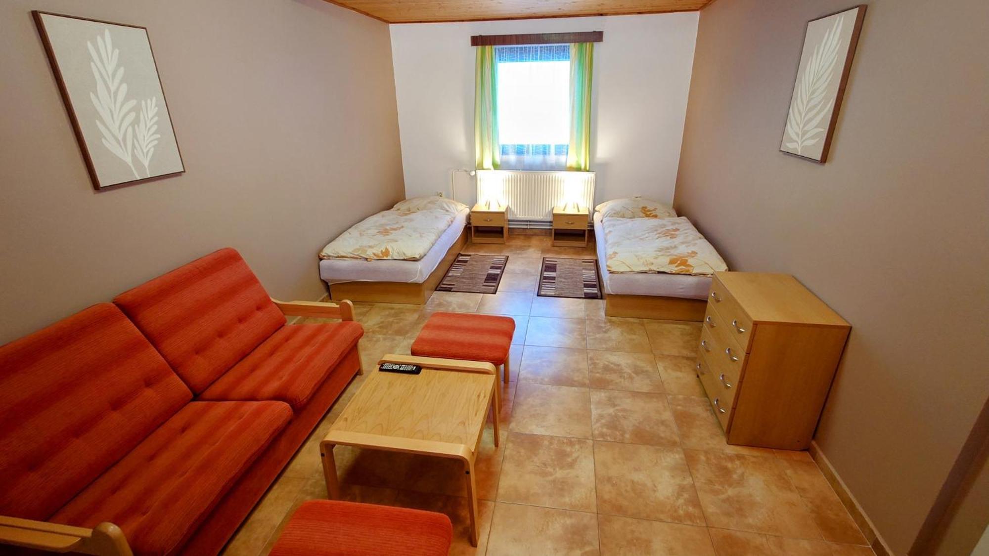 Raj Sportovni A Rekreacni Resort Branzez Kněžmost 외부 사진
