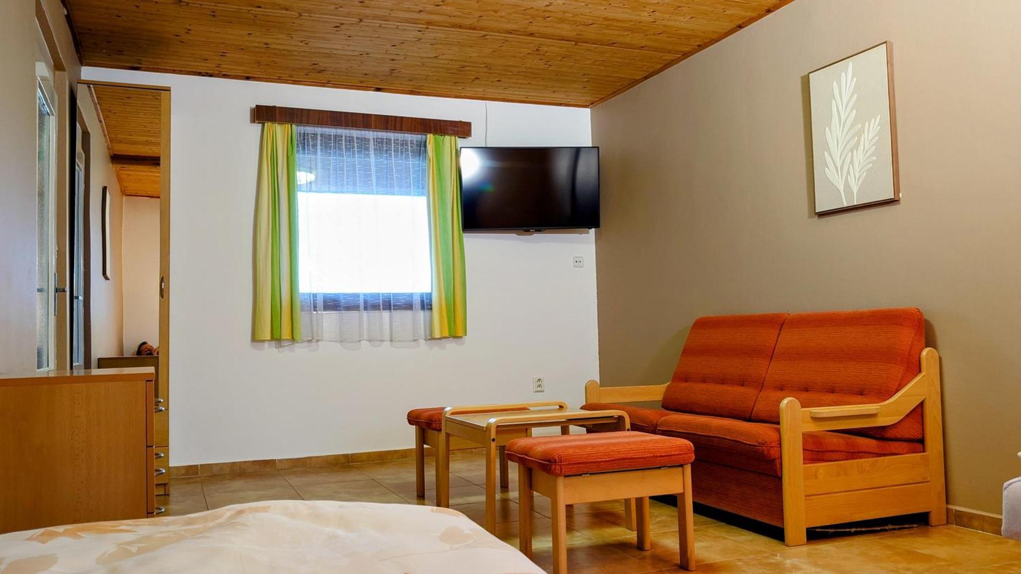 Raj Sportovni A Rekreacni Resort Branzez Kněžmost 외부 사진
